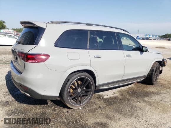 ✅ 2024 Mercedes-Benz GLS 580 • VIN: 4JGFF8FE5RB229832 • Lot: 57963595. Listed on Copart with 13,965 mi. Free auction sales archive from the USA and detailed vehicle history report at DreamBid. Image 3.