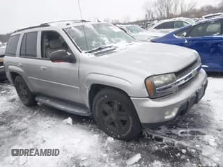 ✅ 2005 Chevrolet TrailBlazer LS • VIN: 1GNDT13S252136872 • Лот: 43823475. Опубликован ранее на IAAI с пробегом 162 147 миль. Бесплатный доступ к архиву аукционных продаж из США и подробный отчёт об истории автомобиля на DreamBid. Изображение 1.