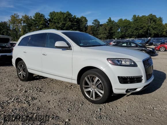 ✅ 2015 Audi Q7 Premium Plus • VIN: WA1LGAFE6FD001053 • Lot: 81280055. Listed on Copart with 151,806 mi. Free auction sales archive from the USA and detailed vehicle history report at DreamBid. Image 4.