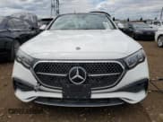 ✅ 2025 Mercedes-Benz E 450 • VIN: W1KLF6BB0SA086099 • Лот: 57910465. Опубликован ранее на Copart с пробегом Не указан. Бесплатный доступ к архиву аукционных продаж из США и подробный отчёт об истории автомобиля на DreamBid. Изображение 5.