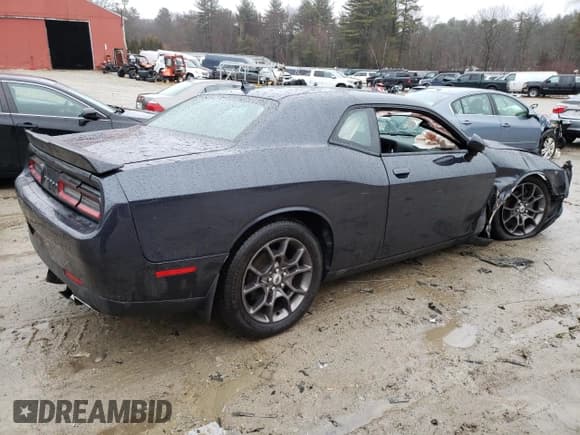 ✅ 2018 Dodge Challenger GT • VIN: 2C3CDZGG1JH341482 • Lot: 43134263. Wystawiony na Copart z przebiegiem Nie podano. Bezpłatny archiwum sprzedaży aukcyjnych z USA i szczegółowy raport historii pojazdu na DreamBid. Zdjęcie 3.
