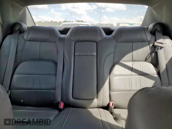 ✅ 2005 Cadillac DeVille • VIN: 1G6KD54Y05U208604 • Lot: 85180765. Listed on Copart with 178,305 mi. Free auction sales archive from the USA and detailed vehicle history report at DreamBid. Image 10.