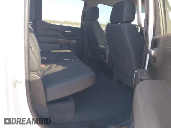 ✅ 2019 Chevrolet Silverado 1500 RST • VIN: 3GCUYEED5KG103755 • Lot: 43631636. Wystawiony na IAAI z przebiegiem 146 702 mil. Bezpłatny archiwum sprzedaży aukcyjnych z USA i szczegółowy raport historii pojazdu na DreamBid. Zdjęcie 8.