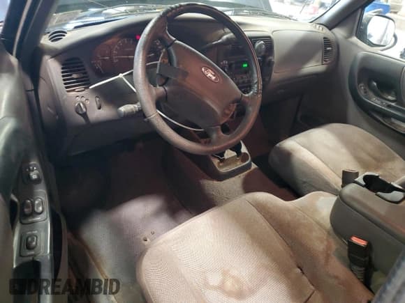 ✅ 2002 Ford Ranger XL Fleet • VIN: 1FTZR45E72TA19655 • Лот: 91713385. Опубликован ранее на Copart с пробегом 179 664 миль. Бесплатный доступ к архиву аукционных продаж из США и подробный отчёт об истории автомобиля на DreamBid. Изображение 8.