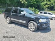 ✅ 2013 Lincoln Navigator • VIN: 5LMJJ3J54DEL03457 • Lot: 70335925. Listed on Copart with 204,006 mi. Free auction sales archive from the USA and detailed vehicle history report at DreamBid. Image 4.