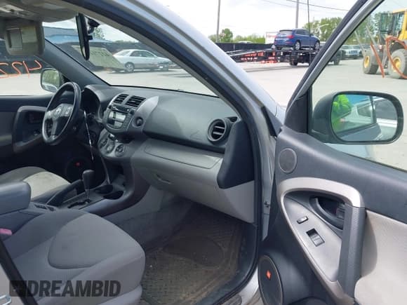 ✅ 2007 Toyota RAV4 Limited • VIN: JTMZD31V275040519 • Lot: 42271201. Listed on IAAI with 188,787 mi. Free auction sales archive from the USA and detailed vehicle history report at DreamBid. Image 5.