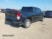 ✅ 2022 Chevrolet Silverado 1500 Custom • VIN: 1GCPABEK6NZ610179 • Lot: 43150679. Wystawiony na IAAI z przebiegiem 49 788 mil. Bezpłatny archiwum sprzedaży aukcyjnych z USA i szczegółowy raport historii pojazdu na DreamBid. Zdjęcie 4.