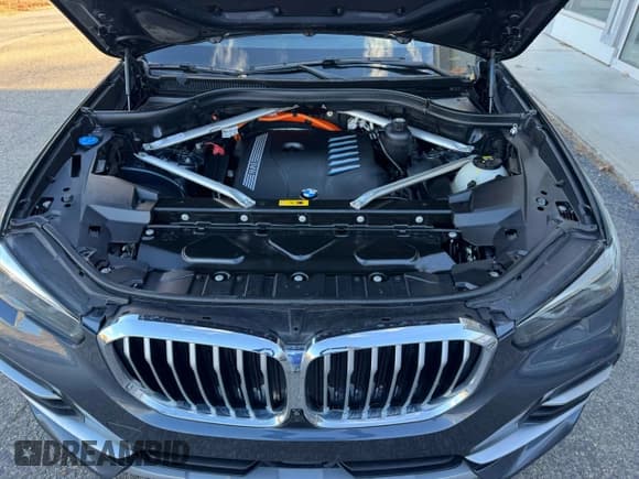 ✅ 2021 BMW X5 xDrive45e • VIN: 5UXTA6C00M9E62828 • Лот: 92929395. Опубликован ранее на Copart с пробегом 108 569 миль. Бесплатный доступ к архиву аукционных продаж из США и подробный отчёт об истории автомобиля на DreamBid. Изображение 9.