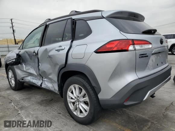 ✅ 2022 Toyota Corolla Cross LE • VIN: 7MUBAAAGXNV013680 • Lot: 91738305. Listed on Copart with 26,046 mi. Free auction sales archive from the USA and detailed vehicle history report at DreamBid. Image 2.