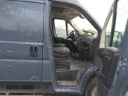 ✅ 2019 Ram ProMaster Cargo • VIN: 3C6URVJG2KE544887 • Lot: 43542290. Wystawiony na IAAI z przebiegiem 97 020 mil. Bezpłatny archiwum sprzedaży aukcyjnych z USA i szczegółowy raport historii pojazdu na DreamBid. Zdjęcie 5.