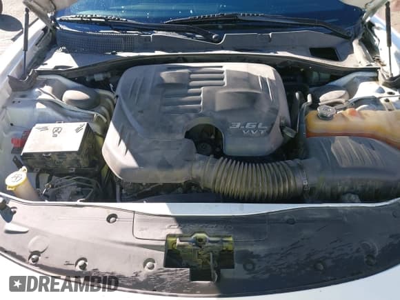 ✅ 2016 Dodge Charger SE • VIN: 2C3CDXBGXGH267421 • Lot: 43640720. Wystawiony na IAAI z przebiegiem 142 906 mil. Bezpłatny archiwum sprzedaży aukcyjnych z USA i szczegółowy raport historii pojazdu na DreamBid. Zdjęcie 10.