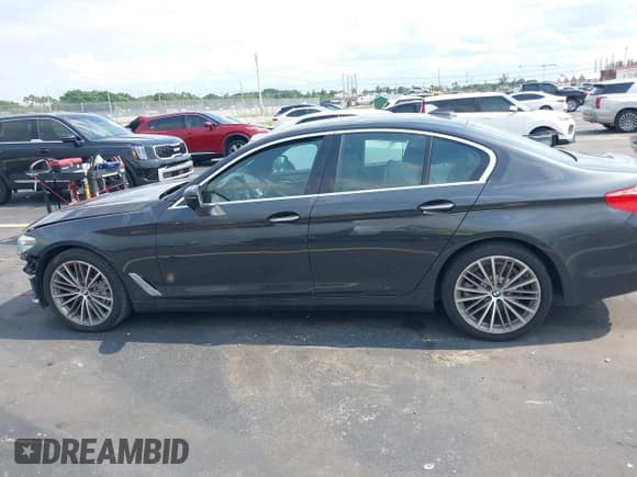 ✅ 2017 BMW 5 Series 530i • VIN: WBAJA5C33HG894936 • Lot: 42987504. Listed on IAAI with 68,186 mi. Free auction sales archive from the USA and detailed vehicle history report at DreamBid. Image 15.