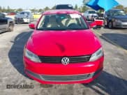 ✅ 2011 Volkswagen Jetta SE • VIN: 3VWDX7AJ5BM394590 • Lot: 43868910. Wystawiony na IAAI z przebiegiem 164 654 mil. Bezpłatny archiwum sprzedaży aukcyjnych z USA i szczegółowy raport historii pojazdu na DreamBid. Zdjęcie 6.