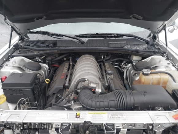 ✅ 2009 Dodge Challenger SRT-8 • VIN: 2B3LJ74W99H526316 • Lot: 41550505. Wystawiony na IAAI z przebiegiem 39 407 mil. Bezpłatny archiwum sprzedaży aukcyjnych z USA i szczegółowy raport historii pojazdu na DreamBid. Zdjęcie 10.