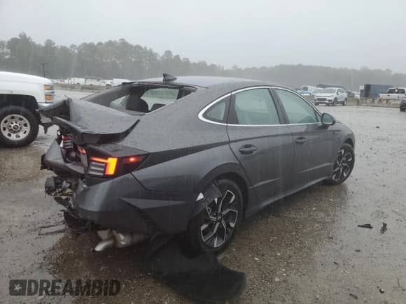 2025 Hyundai Sonata SEL with VIN KMHL64JA6SA502773, listed as a Copart auction lot 90327405 with 6,770 mi miles and Salvage title. Bid and sale history available at DreamBid. Image 3.