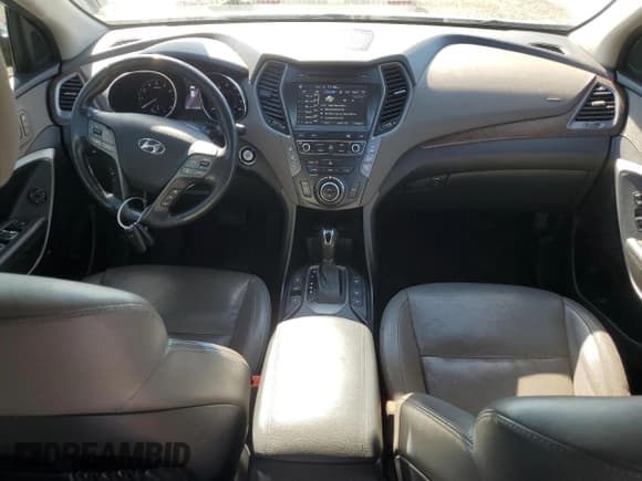 ✅ 2018 Hyundai Santa Fe SE Ultimate • VIN: KM8SR4HFXJU279199 • Лот: 91659675. Опубликован ранее на Copart с пробегом 147 285 миль. Бесплатный доступ к архиву аукционных продаж из США и подробный отчёт об истории автомобиля на DreamBid. Изображение 8.