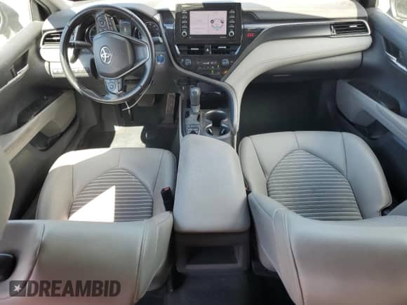 2022 Toyota Camry Hybrid SE z VIN 4T1G31AK9NU588178, wystawiony jako Copart lot #81689865 z przebiegiem 118 270 mil mil oraz Szkoda całkowita • Salvage title. Historia ofert i sprzedaży dostępna na DreamBid. Obrazek 8.