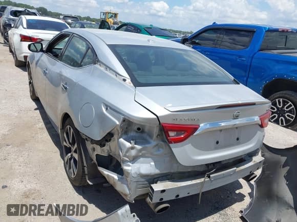 ✅ 2018 Nissan Maxima Platinum • VIN: 1N4AA6AP4JC397640 • Lot: 42595773. Listed on IAAI with 121,478 mi. Free auction sales archive from the USA and detailed vehicle history report at DreamBid. Image 3.