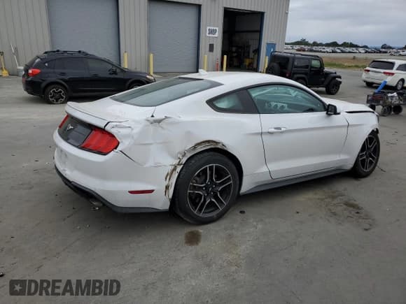 ✅ 2020 Ford Mustang EcoBoost Premium • VIN: 1FA6P8TH5L5139141 • Lot: 84705175. Wystawiony na Copart z przebiegiem 71 253 mil. Bezpłatny archiwum sprzedaży aukcyjnych z USA i szczegółowy raport historii pojazdu na DreamBid. Zdjęcie 3.