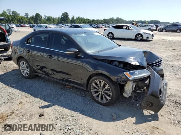 ✅ 2015 Volkswagen Jetta SEL • VIN: 3VWL07AJ5FM357447 • Лот: 67306284. Опубликован ранее на Copart с пробегом 157 972 миль. Бесплатный доступ к архиву аукционных продаж из США и подробный отчёт об истории автомобиля на DreamBid. Изображение 4.