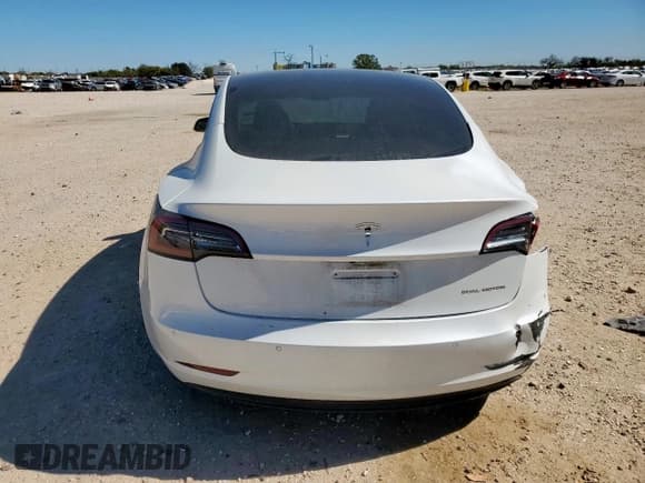 ✅ 2022 Tesla Model 3 Long Range • VIN: 5YJ3E1EB9NF318996 • Lot: 90580795. Wystawiony na Copart z przebiegiem Nie podano. Bezpłatny archiwum sprzedaży aukcyjnych z USA i szczegółowy raport historii pojazdu na DreamBid. Zdjęcie 6.