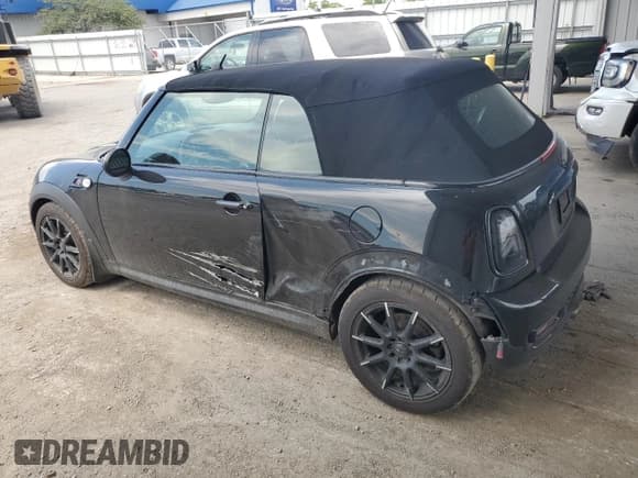 ✅ 2013 MINI Convertible S • VIN: WMWZP3C50DT297736 • Lot: 64255785. Wystawiony na Copart z przebiegiem 132 739 mil. Bezpłatny archiwum sprzedaży aukcyjnych z USA i szczegółowy raport historii pojazdu na DreamBid. Zdjęcie 2.