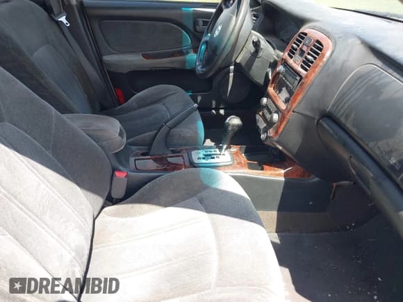 ✅ 2004 Hyundai Sonata GLS • VIN: KMHWF35H84A087988 • Lot: 42580818. Listed on IAAI with 101,158 mi. Free auction sales archive from the USA and detailed vehicle history report at DreamBid. Image 5.