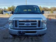 ✅ 2012 Ford Econoline Passenger XLT • VIN: 1FBNE3BL3CDA93632 • Lot: 91743565. Wystawiony na Copart z przebiegiem 37 010 mil. Bezpłatny archiwum sprzedaży aukcyjnych z USA i szczegółowy raport historii pojazdu na DreamBid. Zdjęcie 5.