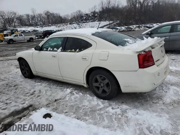 ✅ 2008 Dodge Charger • VIN: 2B3KA43R98H214811 • Лот: 84817524. Размещён на Copart с пробегом 252 564 миль миль. Получите бесплатный доступ к архиву аукционных продаж из США и посмотрите подробный отчёт об истории автомобиля на DreamBid. Изображение 2.