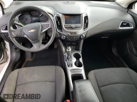 ✅ 2017 Chevrolet Cruze LT • VIN: 1G1BE5SM6H7225946 • Лот: 42672973. Опубликован ранее на Copart с пробегом 111 544 миль. Бесплатный доступ к архиву аукционных продаж из США и подробный отчёт об истории автомобиля на DreamBid. Изображение 8.