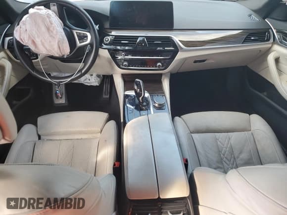 ✅ 2021 BMW 5 Series 540i • VIN: WBA53BJ09MCF41902 • Lot: 42562425. Listed on Copart with 71,719 mi. Free auction sales archive from the USA and detailed vehicle history report at DreamBid. Image 8.