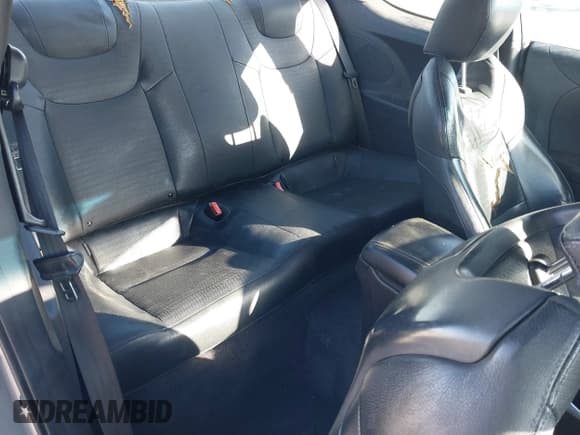 ✅ 2013 Hyundai Genesis Coupe R-Spec • VIN: KMHHU6KJ3DU108753 • Lot: 41383041. Wystawiony na IAAI z przebiegiem 114 474 mil. Bezpłatny archiwum sprzedaży aukcyjnych z USA i szczegółowy raport historii pojazdu na DreamBid. Zdjęcie 8.