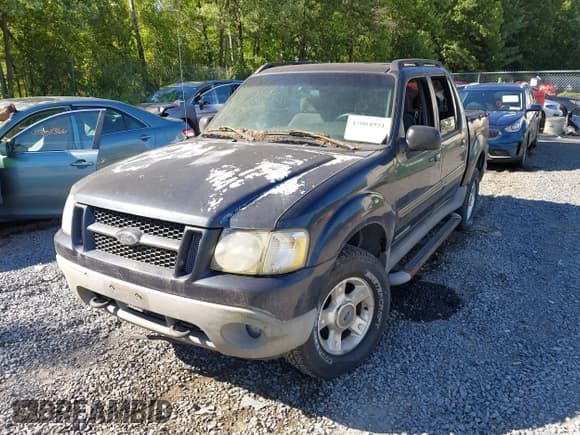 ✅ 2001 Ford Explorer Sport Trac • VIN: 1FMZU77E71UB28117 • Lot: 43004951. Wystawiony na IAAI z przebiegiem 108 151 mil. Bezpłatny archiwum sprzedaży aukcyjnych z USA i szczegółowy raport historii pojazdu na DreamBid. Zdjęcie 6.