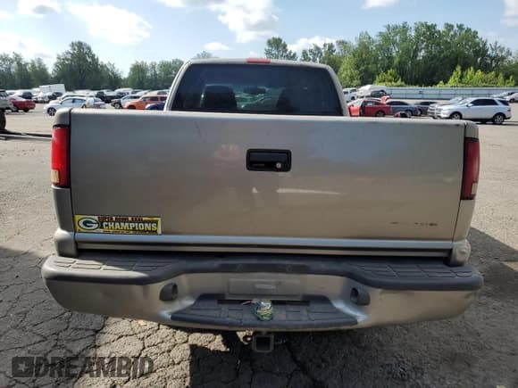 ✅ 2001 GMC Sonoma SLS 1SF • VIN: 1GTCS195518245665 • Lot: 67767015. Listed on Copart with 188,509 mi. Free auction sales archive from the USA and detailed vehicle history report at DreamBid. Image 6.