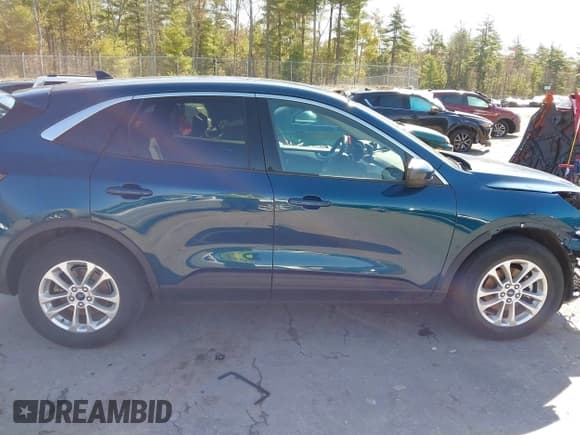 ✅ 2020 Ford Escape SE • VIN: 1FMCU9G68LUA88952 • Lot: 42123096. Wystawiony na IAAI z przebiegiem 44 610 mil. Bezpłatny archiwum sprzedaży aukcyjnych z USA i szczegółowy raport historii pojazdu na DreamBid. Zdjęcie 14.