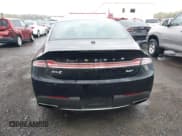 ✅ 2019 Lincoln MKZ Standard • VIN: 3LN6L5A92KR631472 • Lot: 42023538. Wystawiony na IAAI z przebiegiem 114 541 mil. Bezpłatny archiwum sprzedaży aukcyjnych z USA i szczegółowy raport historii pojazdu na DreamBid. Zdjęcie 16.