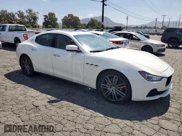 ✅ 2014 Maserati Ghibli S Q4 • VIN: ZAM57RTAXE1088806 • Лот: 80145725. Опубликован ранее на Copart с пробегом 122 075 миль. Бесплатный доступ к архиву аукционных продаж из США и подробный отчёт об истории автомобиля на DreamBid. Изображение 4.