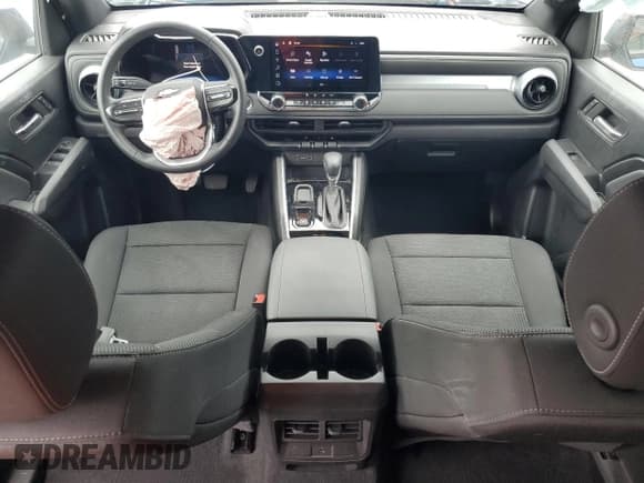 ✅ 2024 Chevrolet Colorado 2WD LT • VIN: 1GCGSCEC7R1166973 • Лот: 81811045. Опубликован ранее на Copart с пробегом 12 997 миль. Бесплатный доступ к архиву аукционных продаж из США и подробный отчёт об истории автомобиля на DreamBid. Изображение 8.