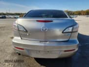 ✅ 2013 Mazda 3 i SV • VIN: JM1BL1TG6D1730736 • Lot: 92398865. Wystawiony na Copart z przebiegiem 123 485 mil. Bezpłatny archiwum sprzedaży aukcyjnych z USA i szczegółowy raport historii pojazdu na DreamBid. Zdjęcie 6.