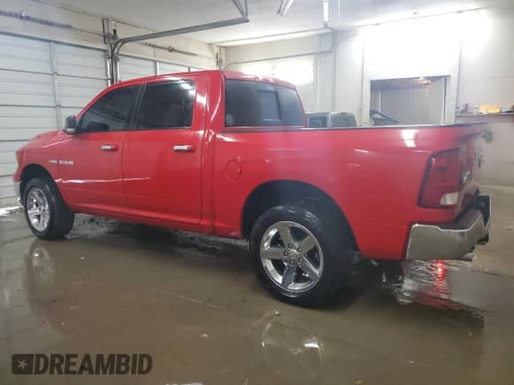 2010 Dodge 1500 Laramie z VIN 1D7RV1CT9AS124929, wystawiony jako Copart lot #77965124 z przebiegiem 186 001 mil mil oraz Szkoda całkowita • Salvage title. Historia ofert i sprzedaży dostępna na DreamBid. Obrazek 2.