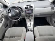 ✅ 2013 Toyota Corolla LE • VIN: 2T1BU4EE8DC115885 • Лот: 82450535. Опубликован ранее на Copart с пробегом 219 464 миль. Бесплатный доступ к архиву аукционных продаж из США и подробный отчёт об истории автомобиля на DreamBid. Изображение 8.