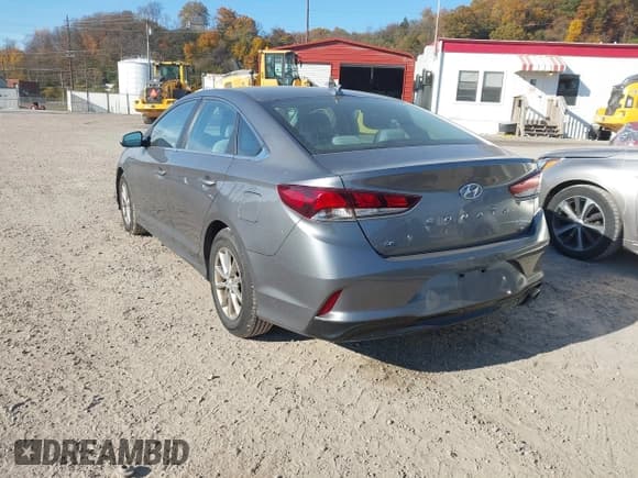 ✅ 2018 Hyundai Sonata SE • VIN: 5NPE24AF7JH637661 • Лот: 43591747. Опубликован ранее на IAAI с пробегом 127 225 миль. Бесплатный доступ к архиву аукционных продаж из США и подробный отчёт об истории автомобиля на DreamBid. Изображение 3.