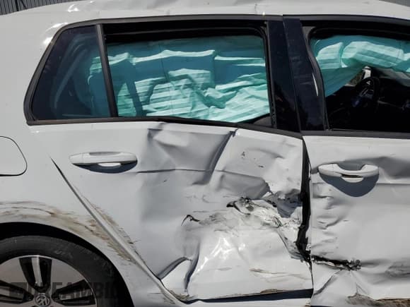 ✅ 2019 Volkswagen Golf SEL Premium • VIN: WVWPR7AU7KW919427 • Lot: 65841845. Listed on Copart with 21,317 mi. Free auction sales archive from the USA and detailed vehicle history report at DreamBid. Image 10.