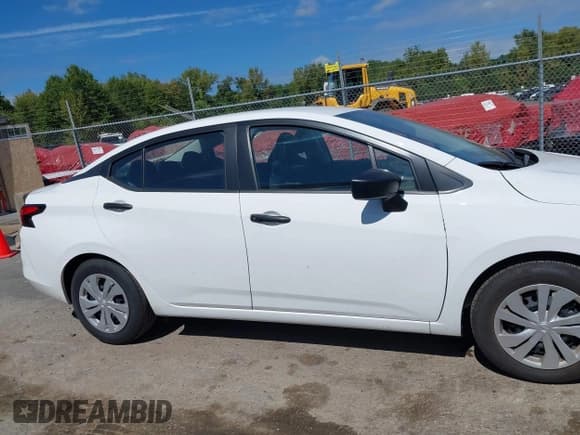 ✅ 2024 Nissan Versa S • VIN: 3N1CN8DV5RL821598 • Lot: 43148203. Listed on IAAI with 9,369 mi. Free auction sales archive from the USA and detailed vehicle history report at DreamBid. Image 13.