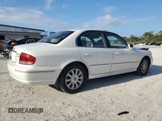 ✅ 2002 Hyundai Sonata GLS • VIN: KMHWF35H72A647383 • Lot: 66815945. Listed on Copart with 117,365 mi. Free auction sales archive from the USA and detailed vehicle history report at DreamBid. Image 3.
