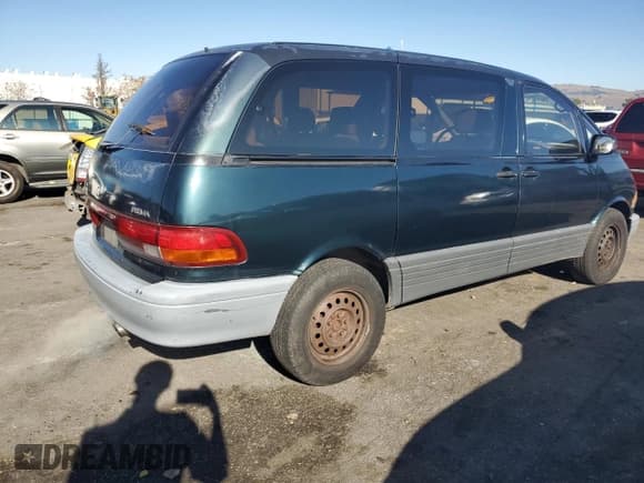✅ 1995 Toyota Previa LE Super Charged • VIN: JT3AC14R4S1195774 • Lot: 85697274. Wystawiony na Copart z przebiegiem 251 955 mil. Bezpłatny archiwum sprzedaży aukcyjnych z USA i szczegółowy raport historii pojazdu na DreamBid. Zdjęcie 3.