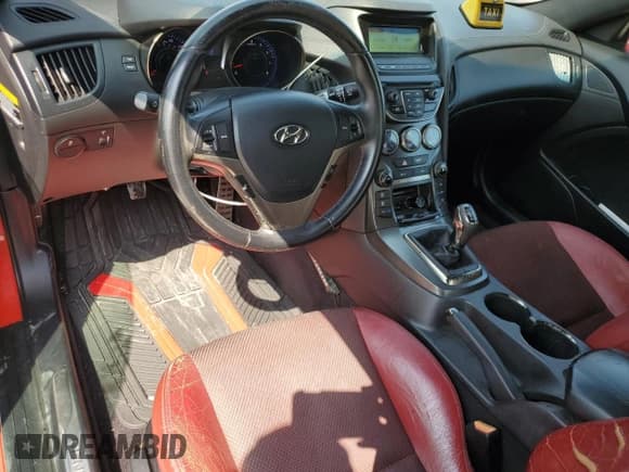 ✅ 2013 Hyundai Genesis Coupe R-Spec • VIN: KMHHU6KJ9DU111818 • Lot: 50524205. Wystawiony na Copart z przebiegiem 113 465 mil. Bezpłatny archiwum sprzedaży aukcyjnych z USA i szczegółowy raport historii pojazdu na DreamBid. Zdjęcie 8.