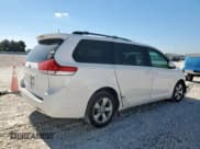 ✅ 2012 Toyota Sienna LE • VIN: 5TDKK3DC1CS221360 • Lot: 91838065. Wystawiony na Copart z przebiegiem 371 474 mil. Bezpłatny archiwum sprzedaży aukcyjnych z USA i szczegółowy raport historii pojazdu na DreamBid. Zdjęcie 3.