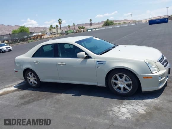 ✅ 2010 Cadillac STS AWD • VIN: 1G6DU6EV5A0147190 • Lot: 42432227. Wystawiony na IAAI z przebiegiem 132 965 mil. Bezpłatny archiwum sprzedaży aukcyjnych z USA i szczegółowy raport historii pojazdu na DreamBid. Zdjęcie 13.