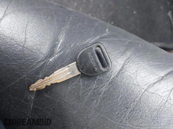 ✅ 1994 Acura Integra LS • VIN: JH4DC4452RS003407 • Lot: 41938549. Wystawiony na IAAI z przebiegiem 150 811 mil. Bezpłatny archiwum sprzedaży aukcyjnych z USA i szczegółowy raport historii pojazdu na DreamBid. Zdjęcie 11.